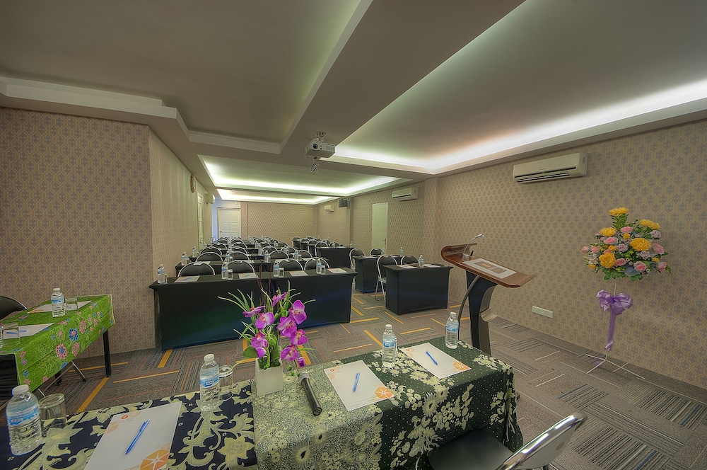Arenaa Batik Boutique Hotel 38/48