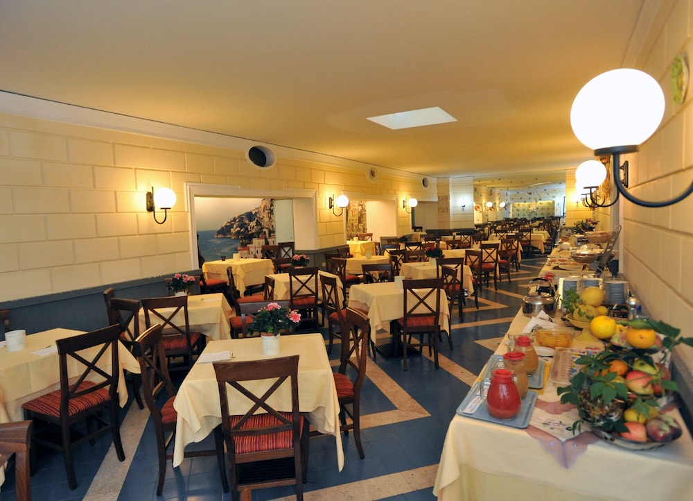 Hotel Miramare 54/63