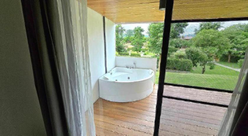 The Loftberry Resort 68/68