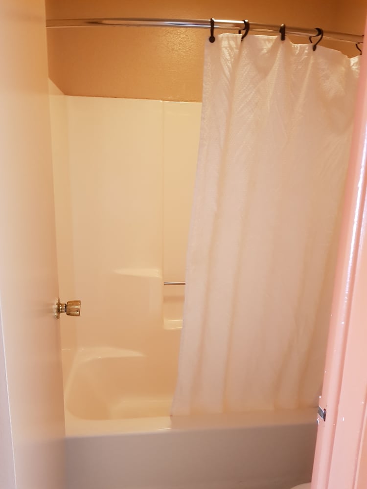 Budget Host Inn Eastland 56/56