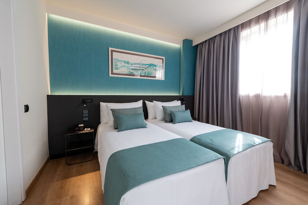 غرفة قياسية بسريرين منفصلين بمطبخ صغير، Aparthotel Atenea Barcelona 2/3