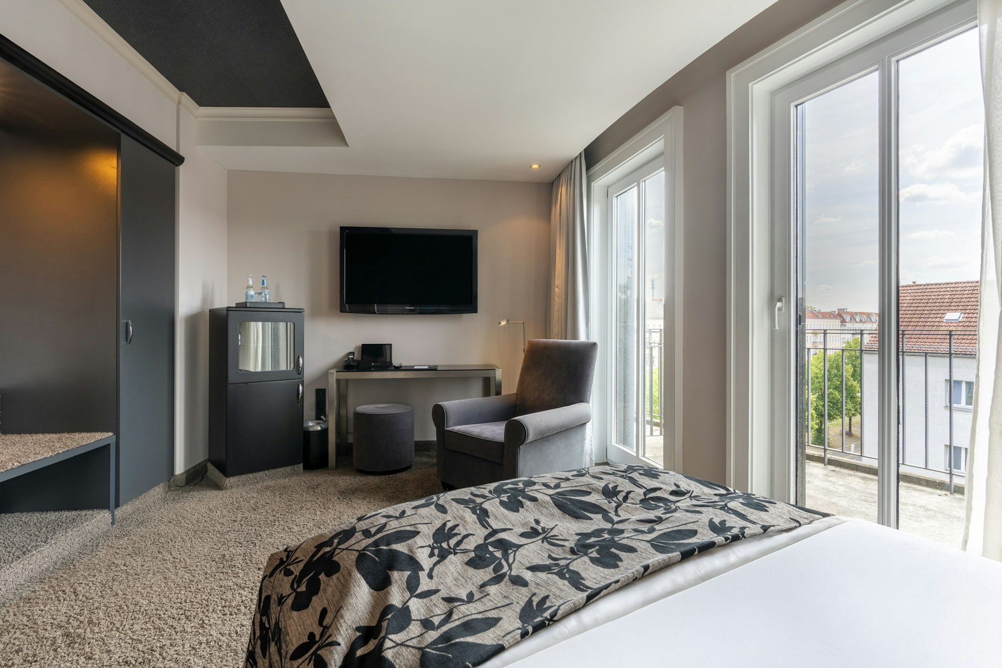 NEW BERLIN HOTEL 17/22