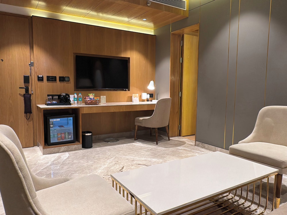 Hotel Grand Imperia 33/37