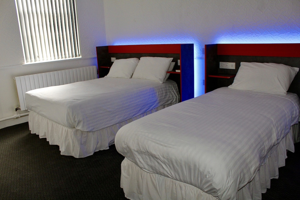 Family, Triple, 1 Double and 1 Single Bed, Accessible