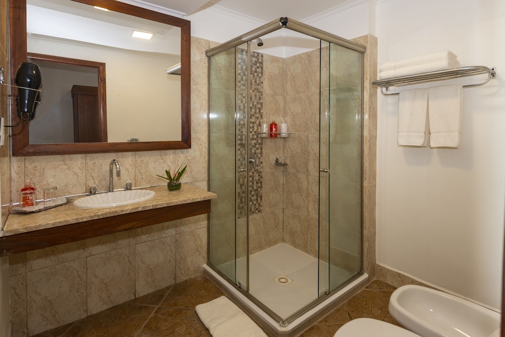 Saint George Hotel 50/50