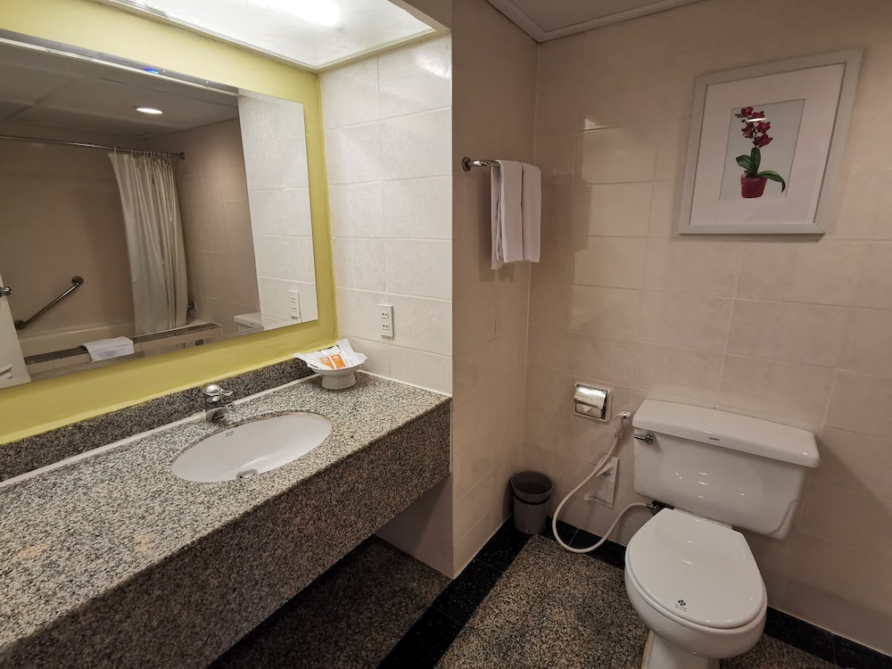 Tongtara Riverview Hotel 19/62