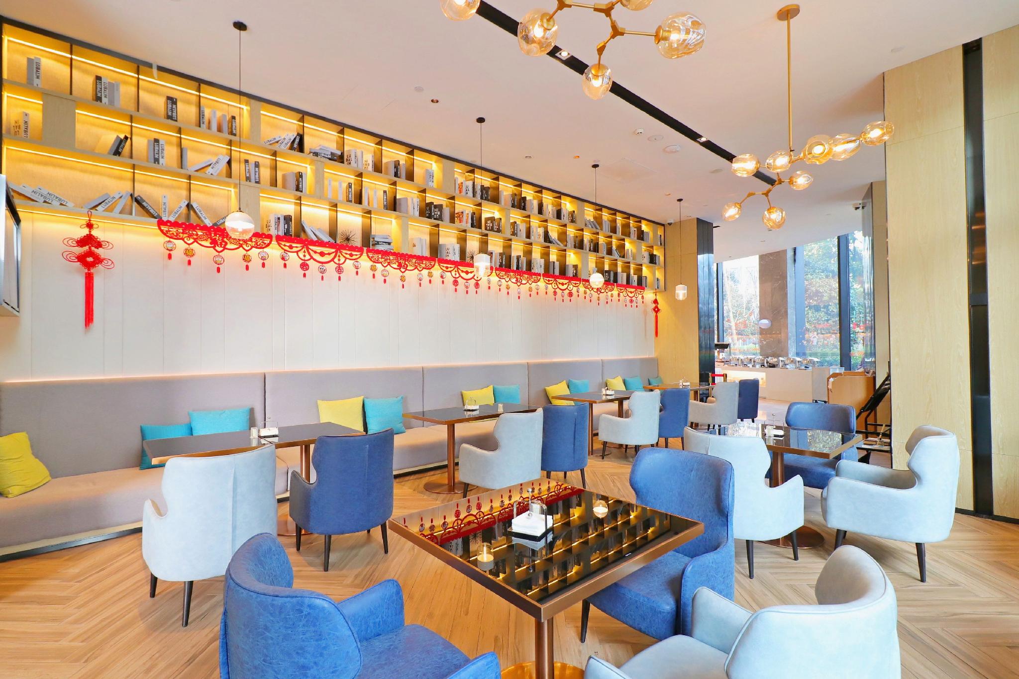 Echarm Hotel (Shanghai Hongqiao Railway Station ) 40/55