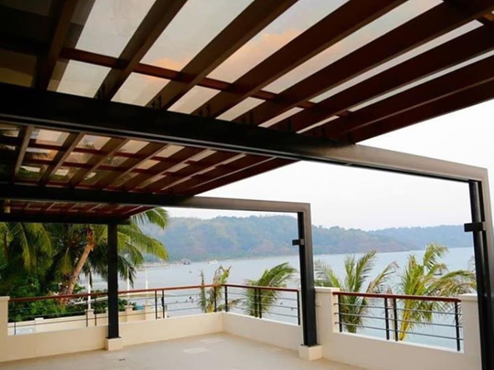 Icove Beach Hotel 8/38