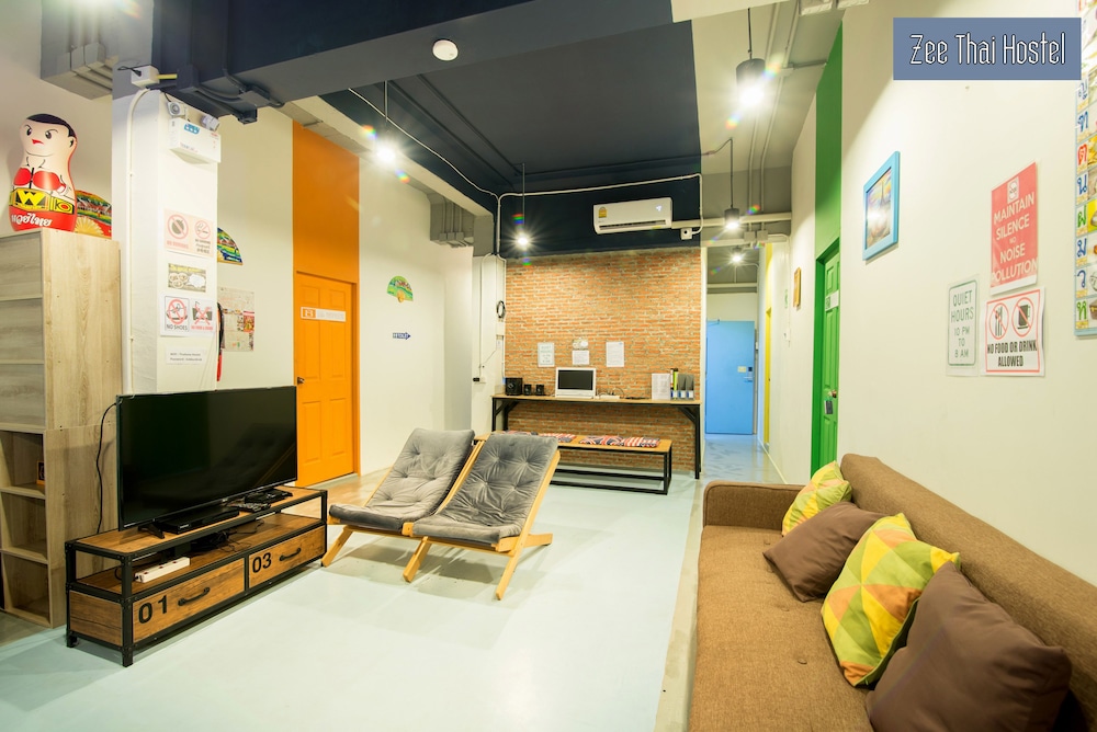 Zee Thai Hostel (Thaitone Hostel) 46/69