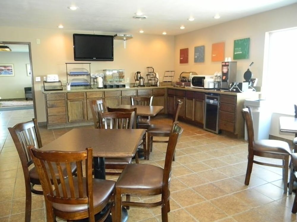 restaurant-cafeteria