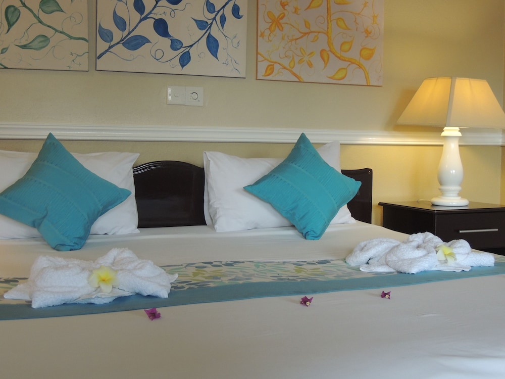 Hotel La Roussette 15/48