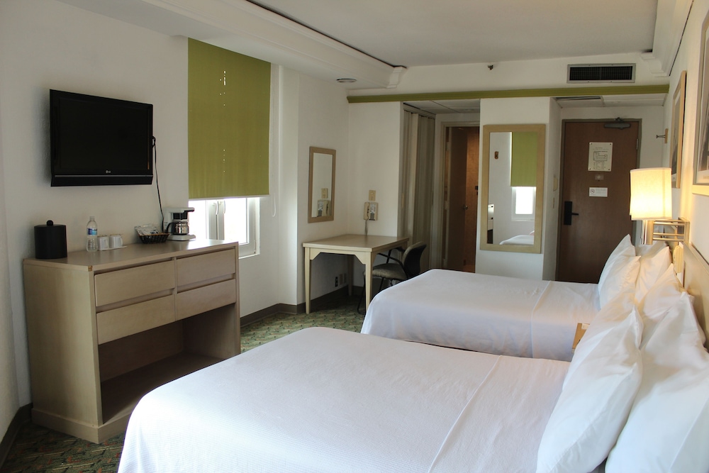 Hotel Monterrey Macroplaza 12/60