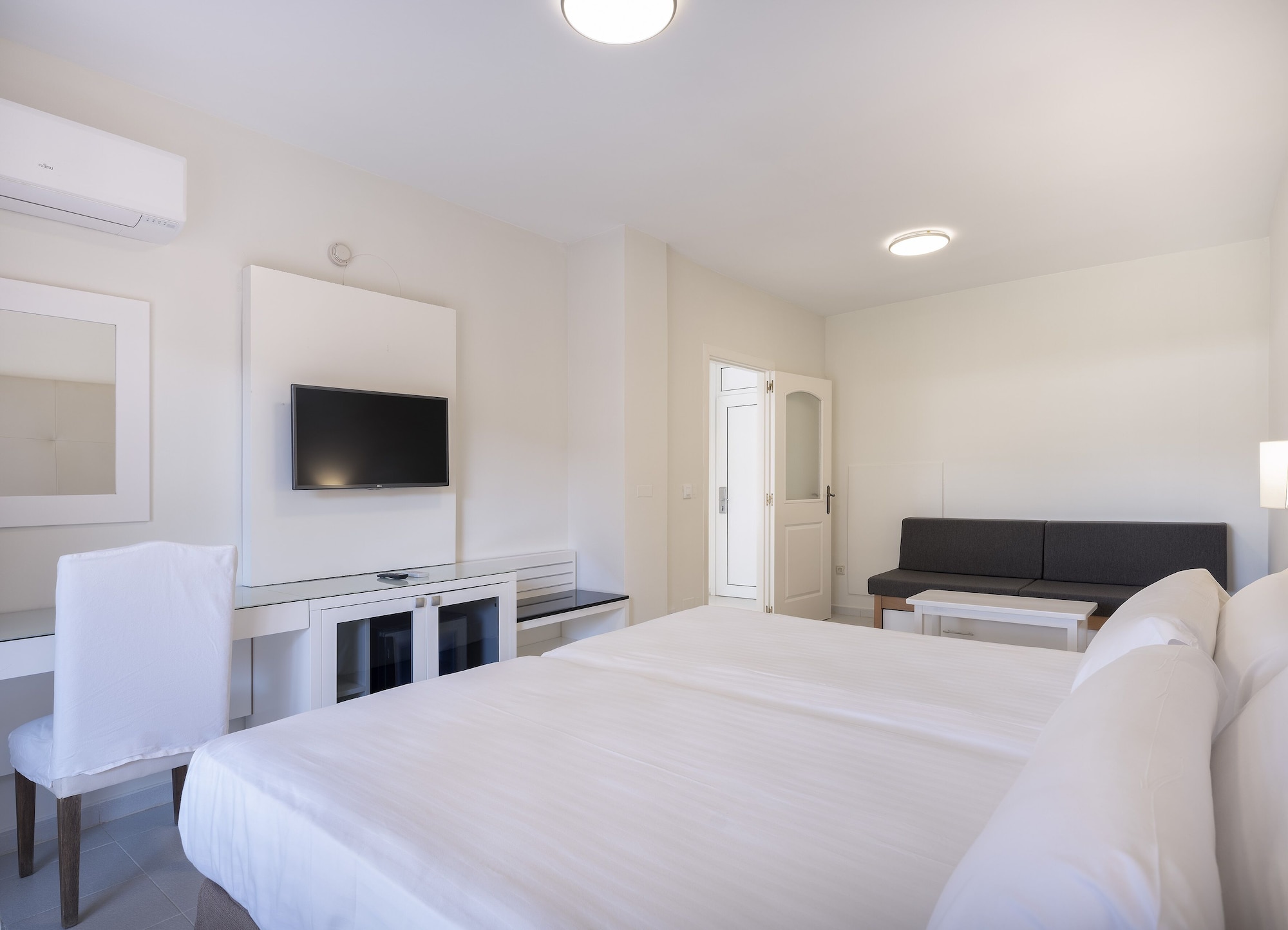 2 Bedrooms, Family, Double Bed, Sofa, Sol Sancti Petri 9/10