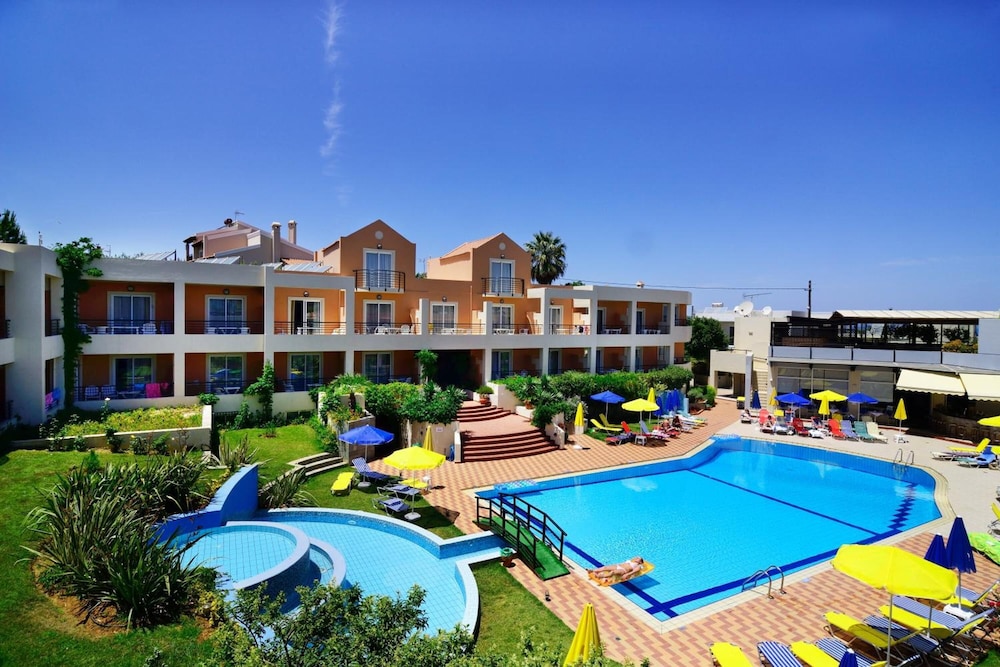 Pegasus Hotel 48/50