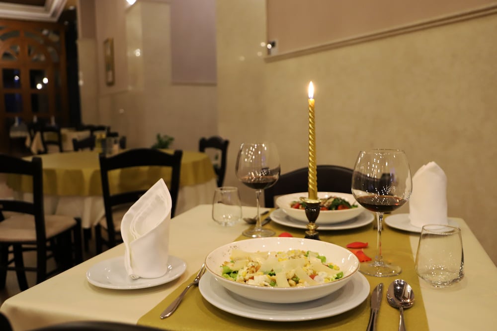 Hotel Colombo Berat 33/50