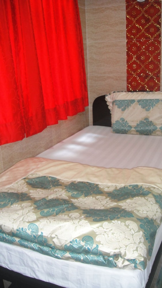 Philippine Hostel 5/45
