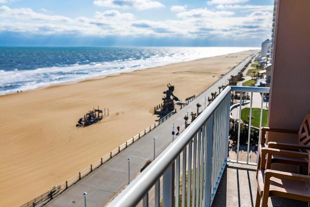 Hampton Inn Virginia Beach-Oceanfront North 39/75