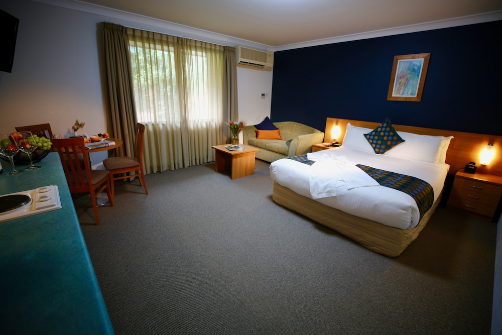 175 Hotel Westmead 17/39