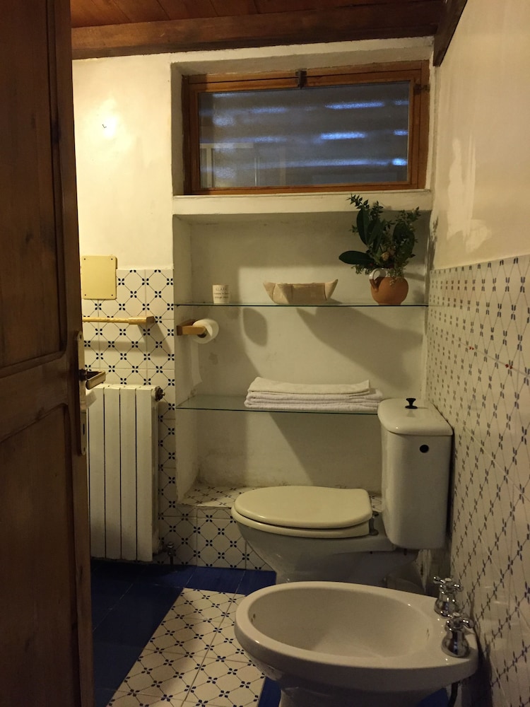 1 Bedroom, Apartment, King Bed, Sofa, Garden Area