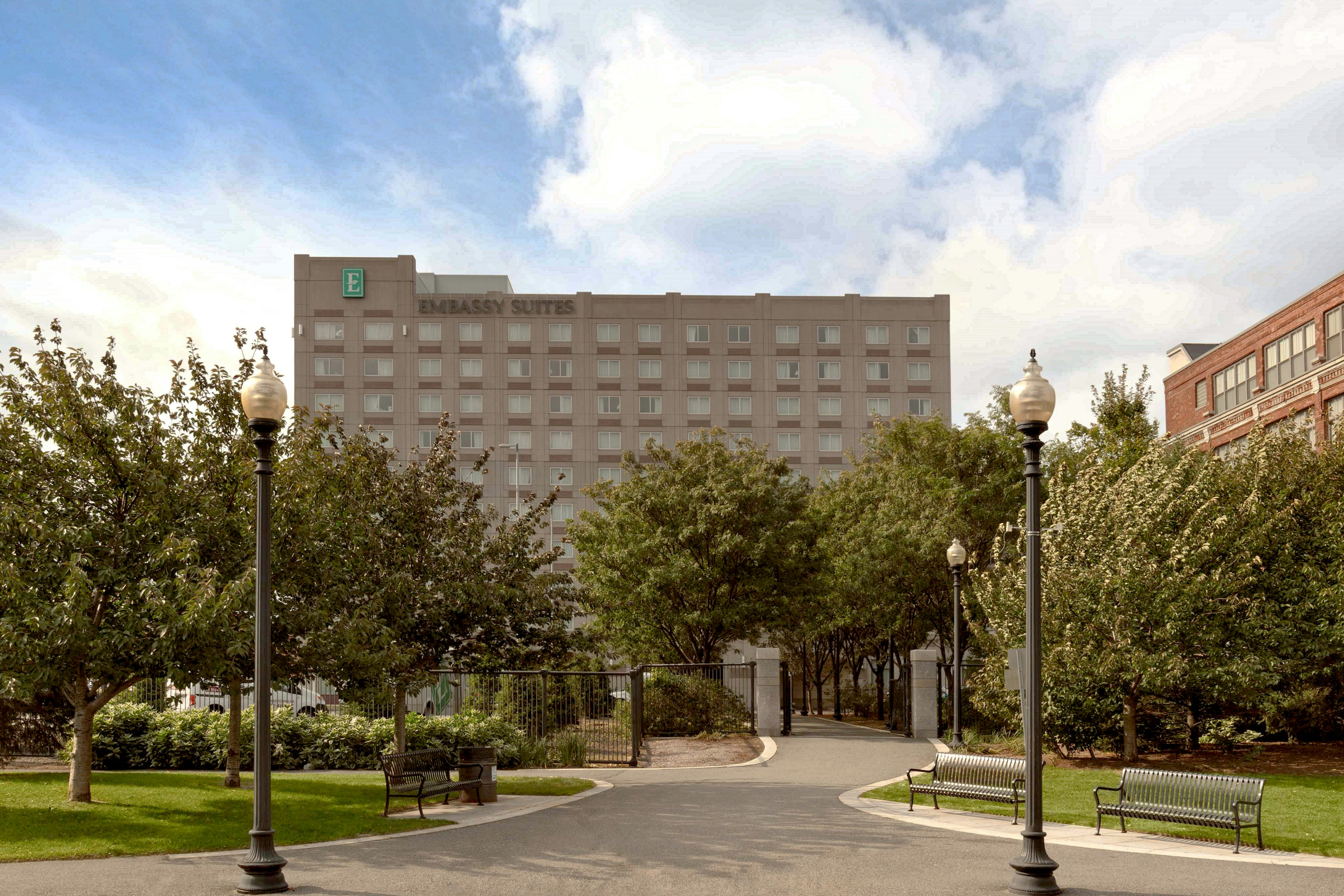 Embassy Suites by Hilton Boston at Logan Airport 63/65