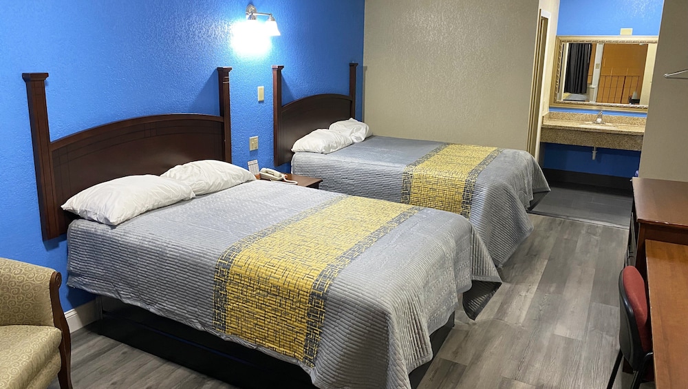 EXPRESS INN NEWPORT NEWS 15/59
