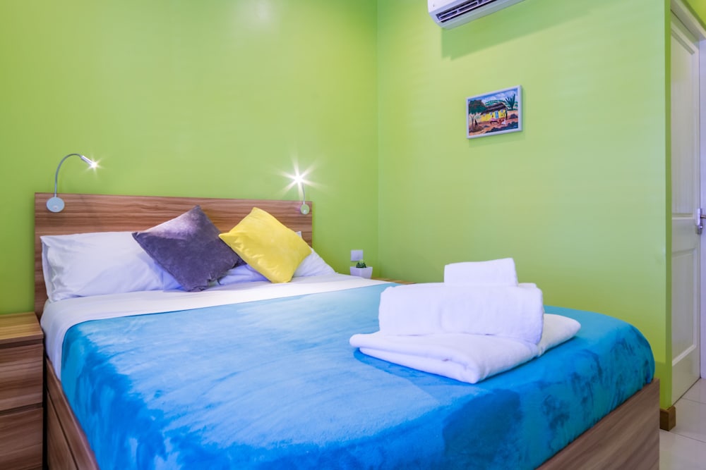 Bed & Bike Curacao Hostel 28/50