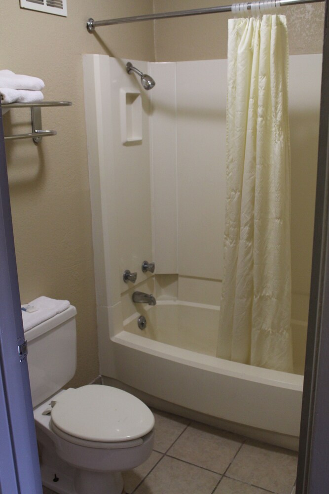 Motel6 Oklahoma City, OK - Frontier City 11/55