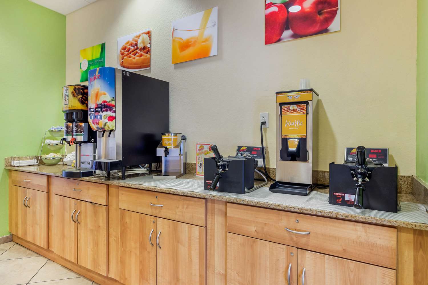 Quality Inn & Suites Lehigh Acres Fort Myers 2/34
