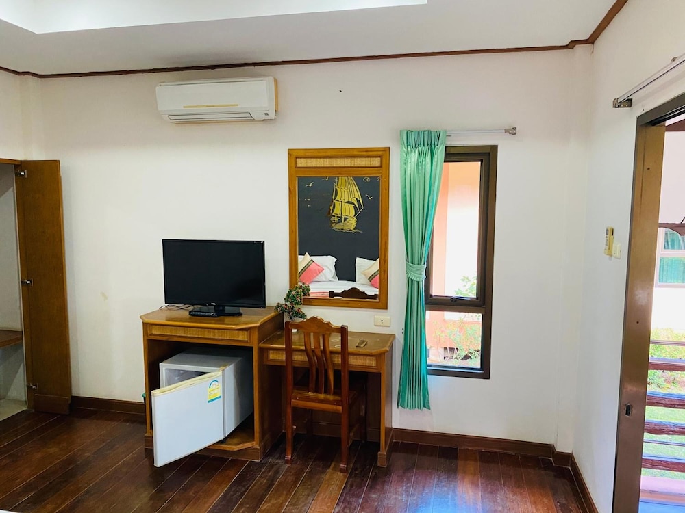 Kaibae Hut Resort 55/66