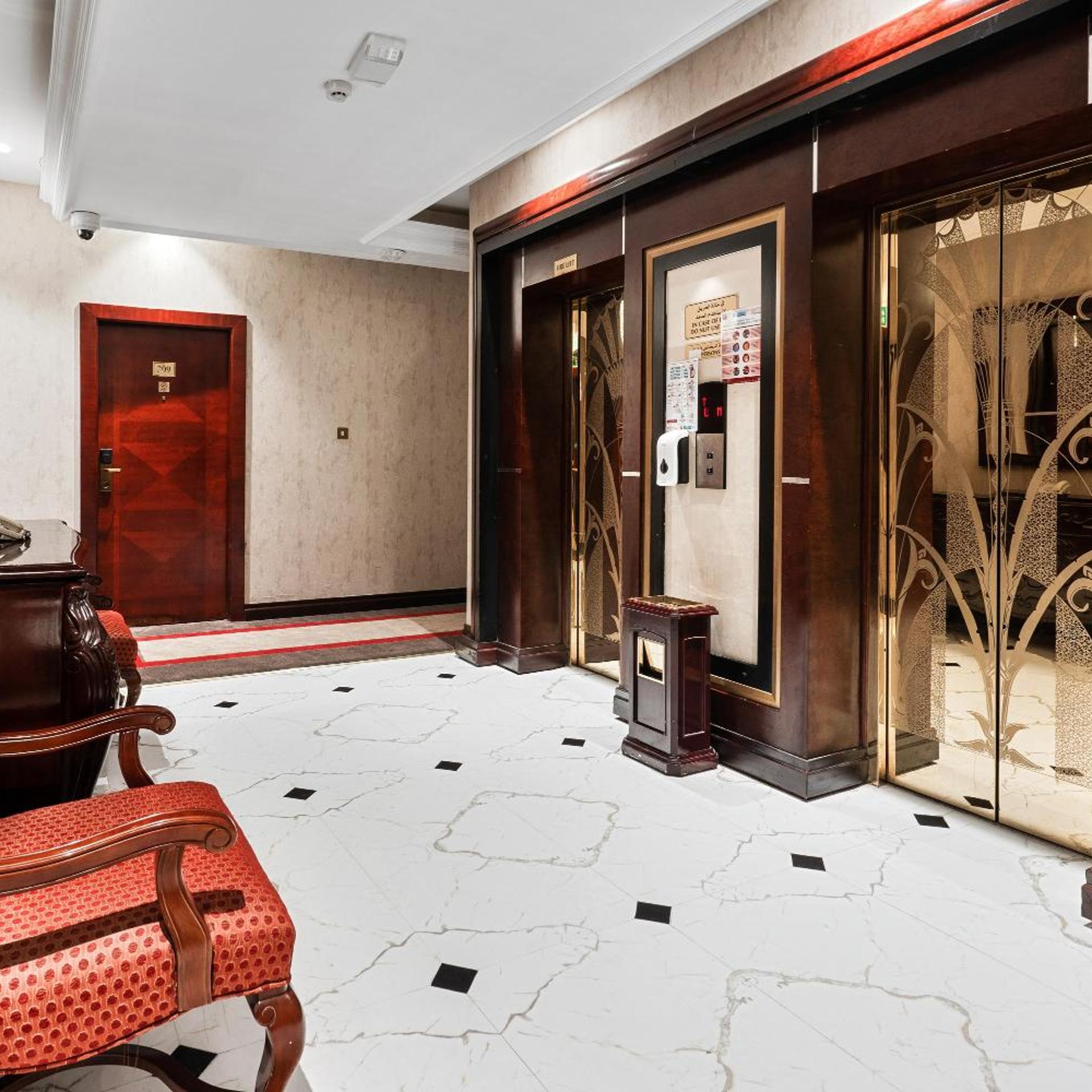 Chairmen Hotel 25/50