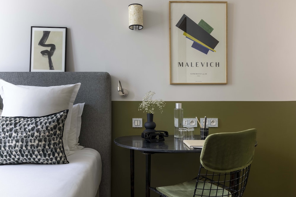 Le Petit Beaumarchais Hotel & Spa 33/48
