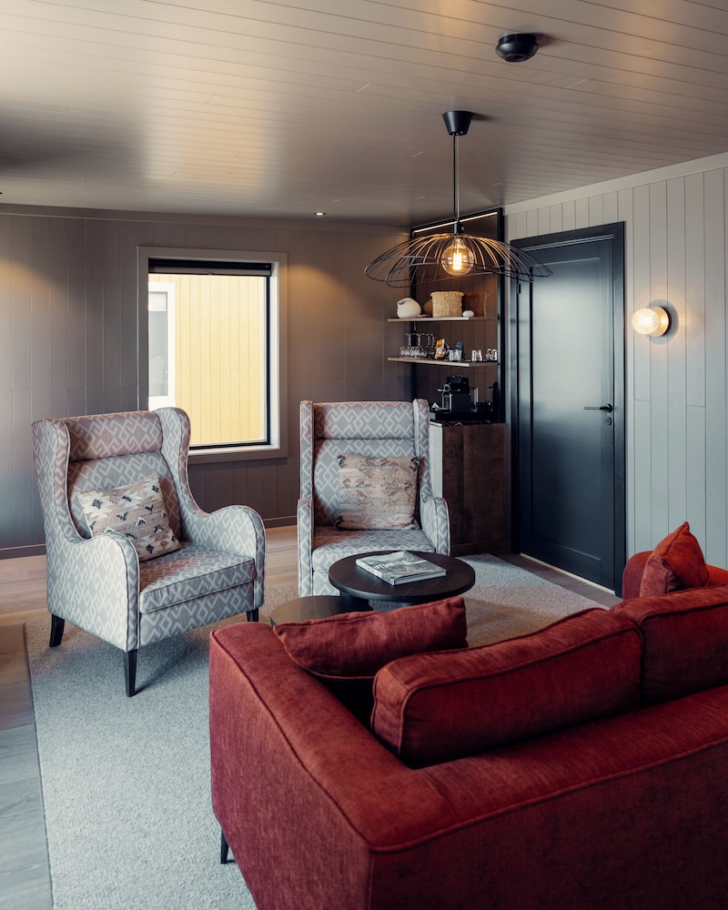 Henningsvaer Bryggehotell by Classic Norway Hotels 31/50