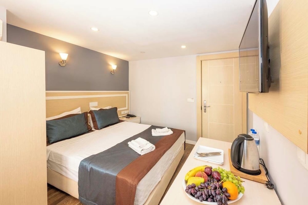 LEGEND TULIP HOTEL 20/52