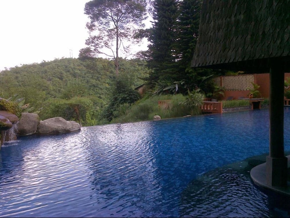 Sangria Resort And Spa Kt 33/39