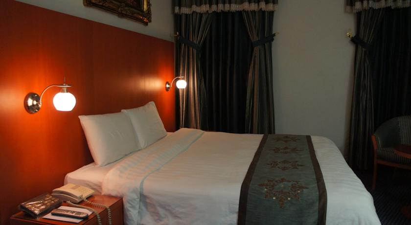 Boonmax Hotel L.L.C 37/51