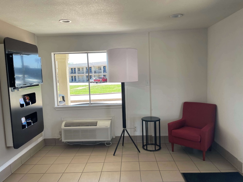 Motel6 Wichita Falls, TX - North 45/63