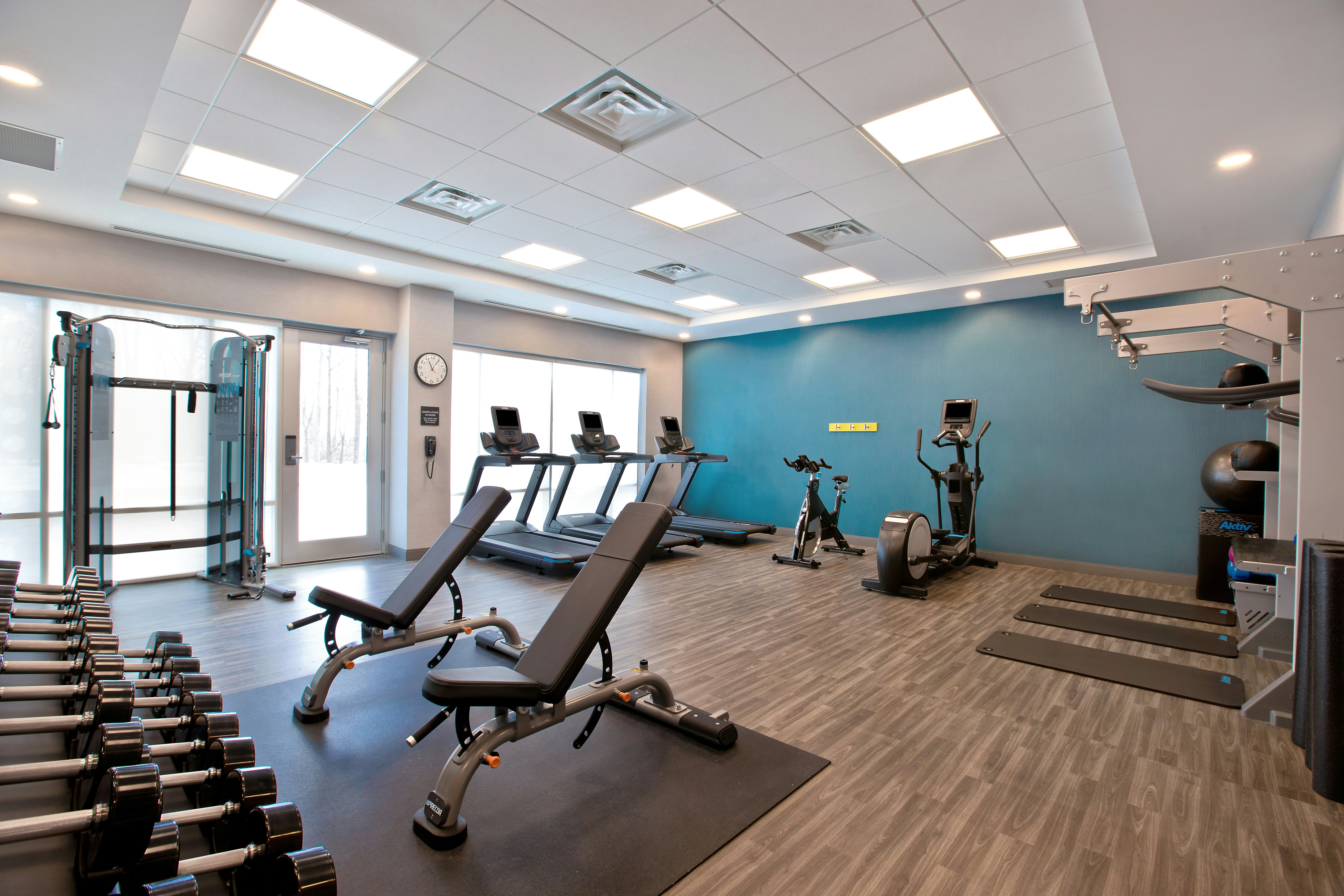 Hampton Inn Suites Ottawa West Ontario Canada 27/52