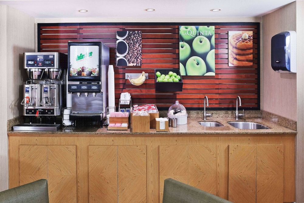 La Quinta Inn by Wyndham Amarillo Mid-City 47/52