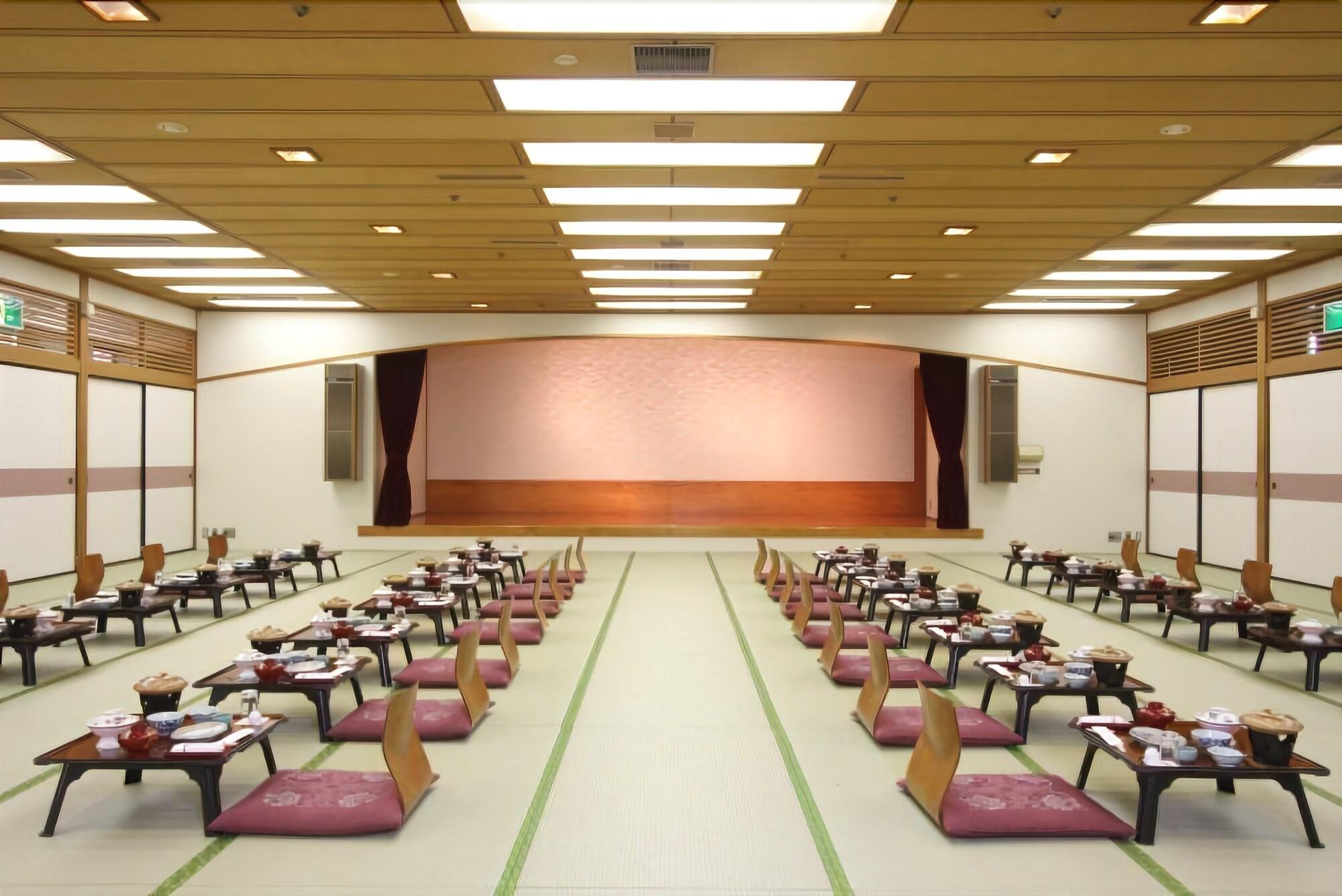 Takeo Century Hotel 23/25