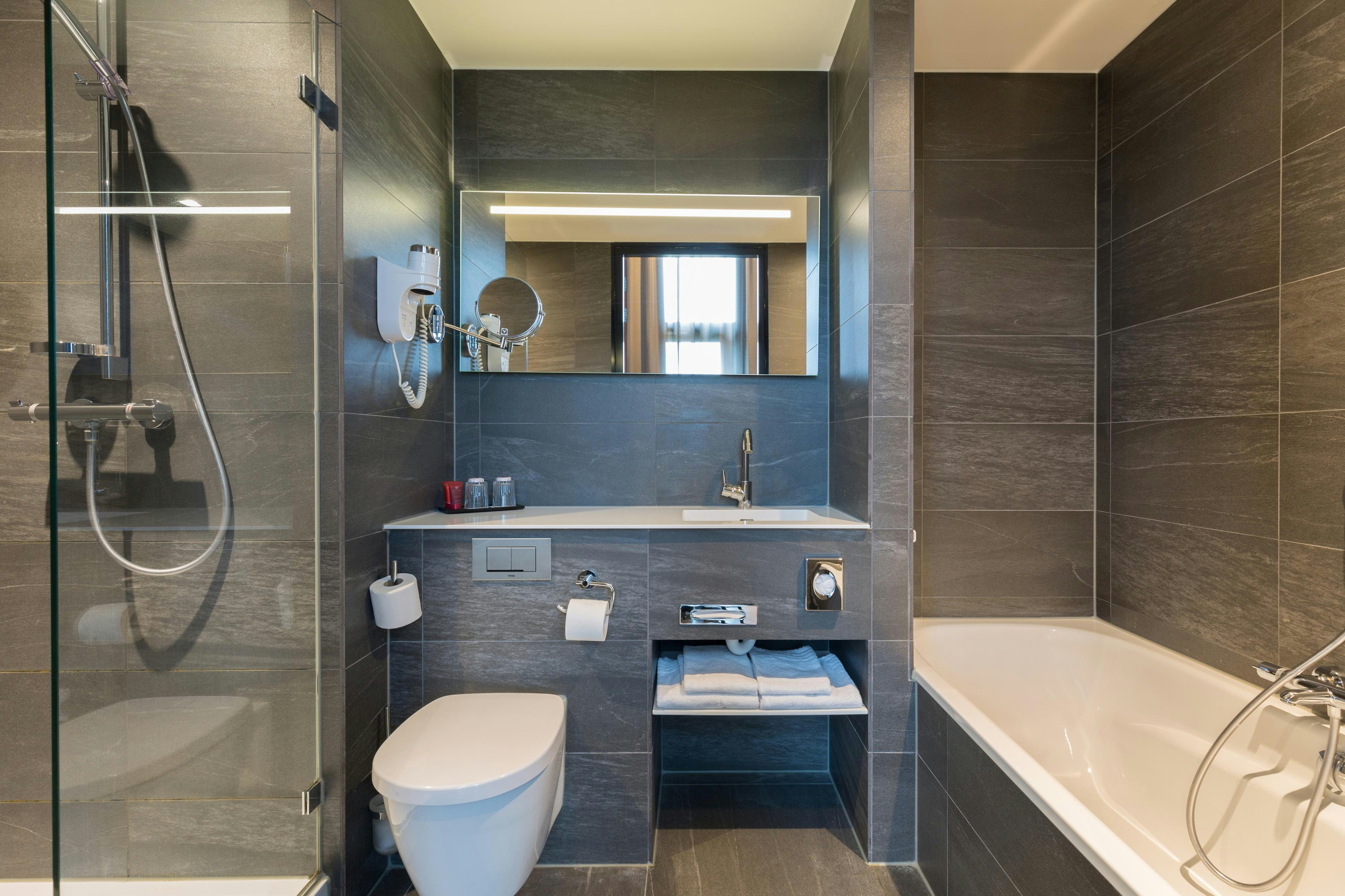 Leonardo Hotel Groningen Stadspark 37/39