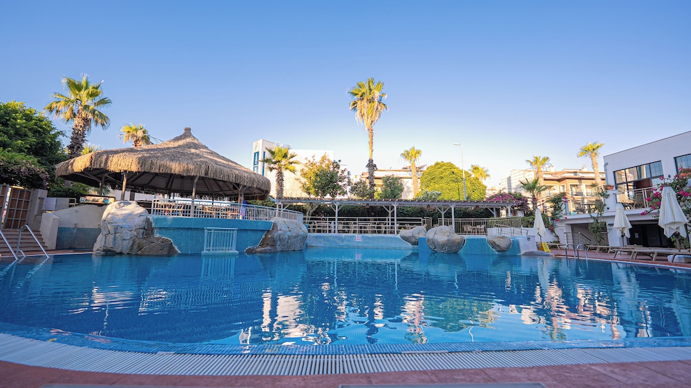 Begonville Hotel 27/50