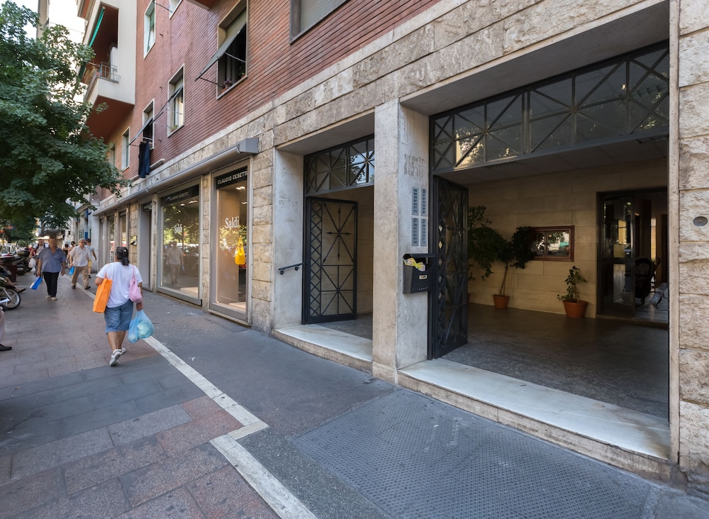 Trastevere White Apartment 16/17