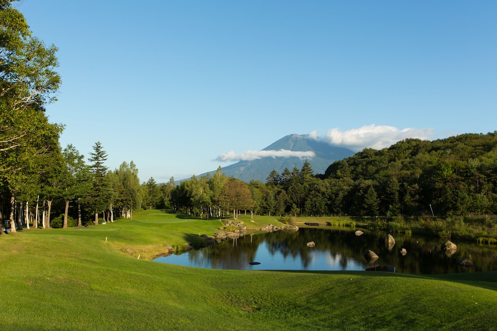 Park Hyatt Niseko Hanazono 43/49