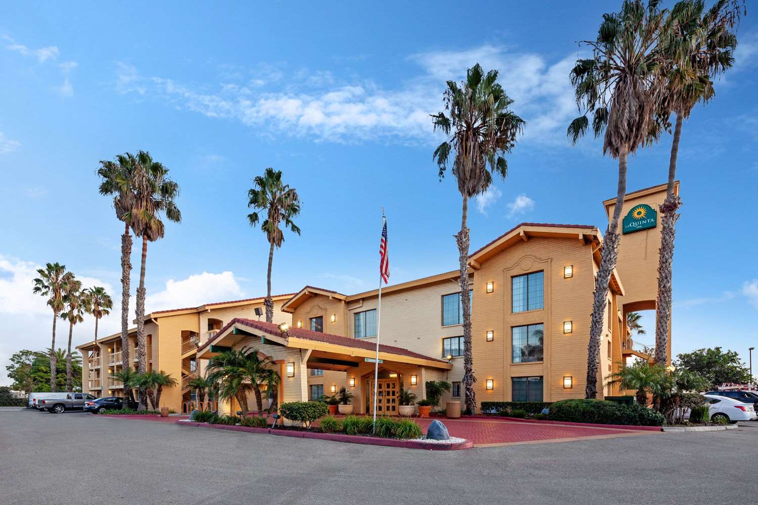 La Quinta Inn Ventura 25/30