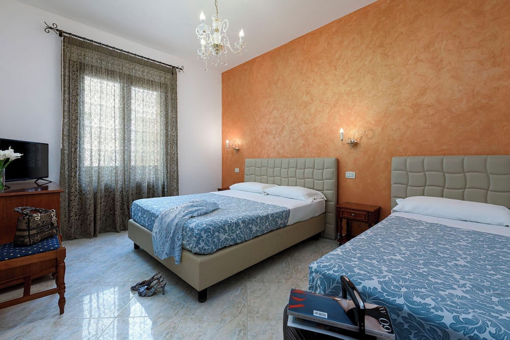 SUPERIOR, DOUBLE BED