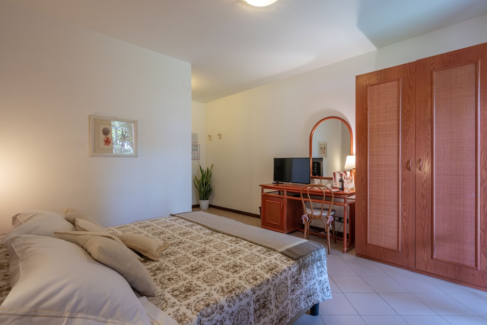 RICCI HOTEL 23/59
