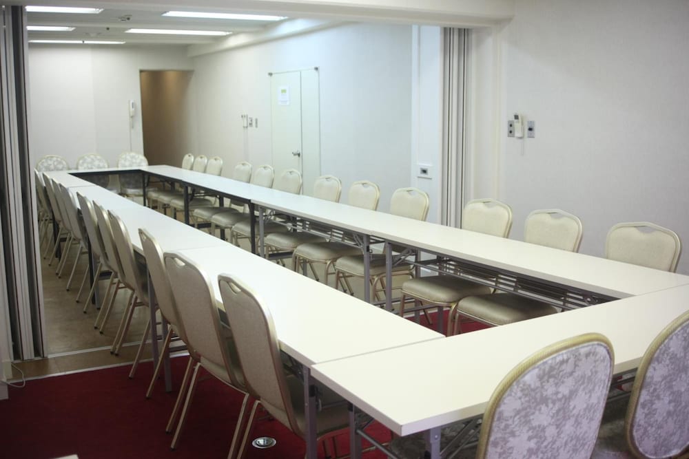Yokohama Heiwa Plaza Hotel 37/42