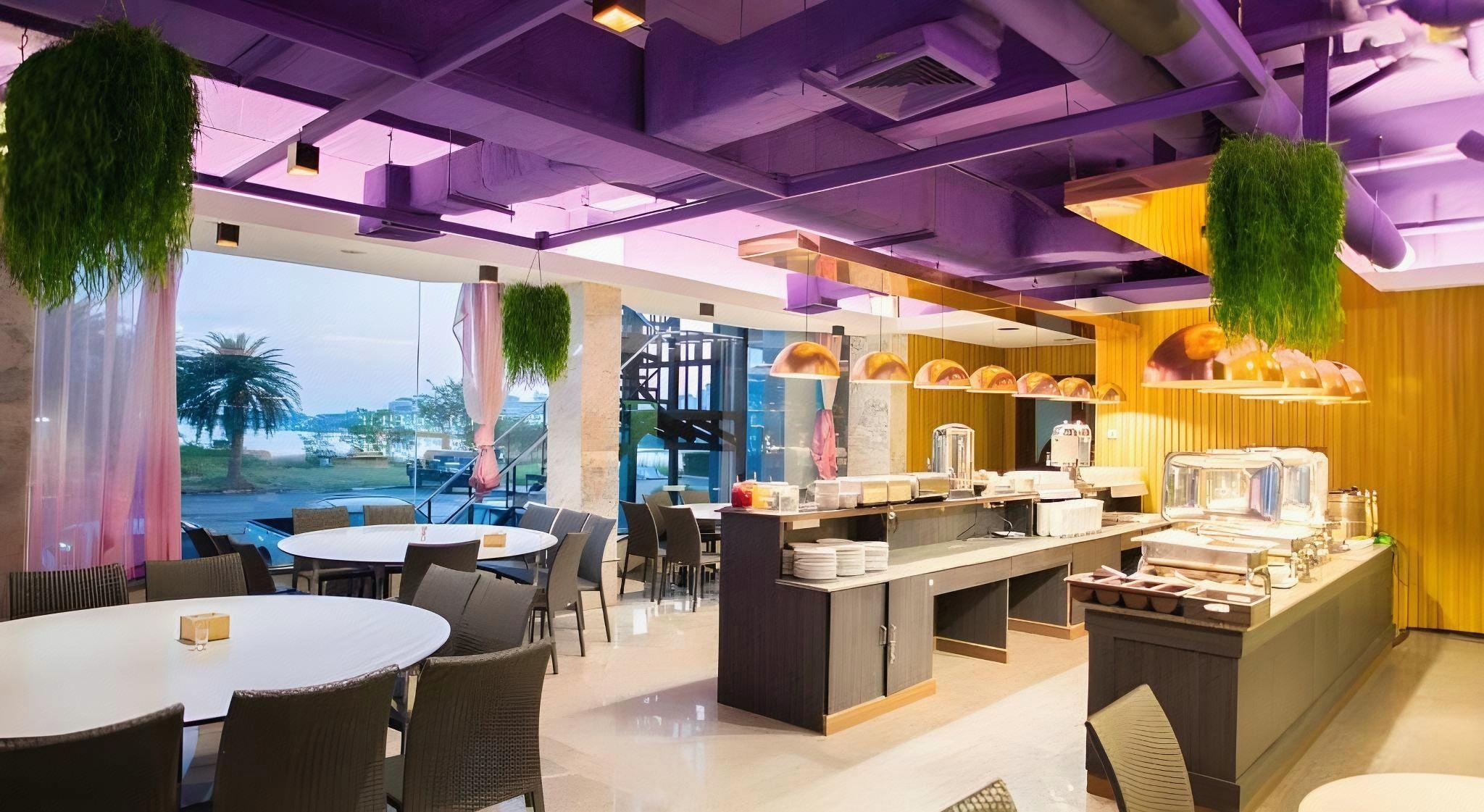 CBD 2 Hotel 37/46