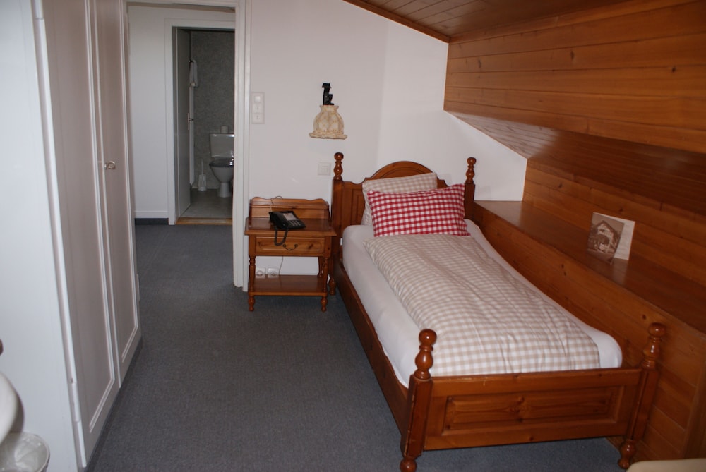 Hotel Baeren the Bear Inn 24/80