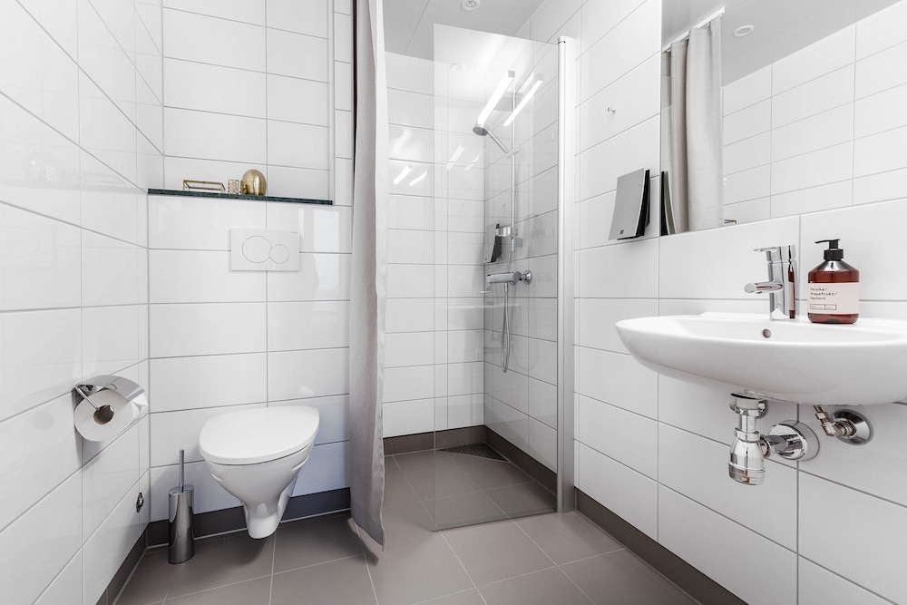 Biz Apartment Bromma 23/24